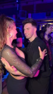 Our last dance @purebachata Summer Festival ✨ We loved the relaxed vibes & simply enjoyed the moment. 

🎶 @sebasgarreta | „Se Fue (Bachata Version)“ 
💃🏽 @celin_dasilva 
🕺🏽 @nota_andrea
🎥 @bachatadancemoments
🎧 @samvel_sukiasyan
📍 @purebachata Summer Festival 

#bachata #bachatasensual #bachatalovers  #bachatanrw